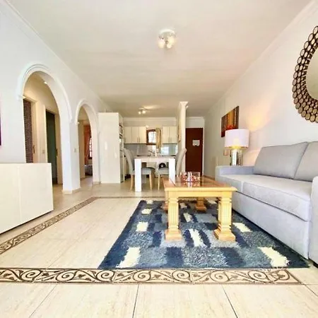 Apartment La Cumbre 1a - 2 Bed/2bath Ground Floor Puerto del Carmen (Lanzarote)